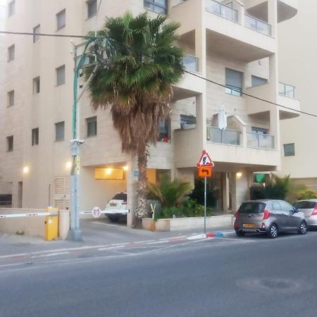 Bnbisrael Apartments - Hakovchim Miroir Tel Aviv Exterior photo