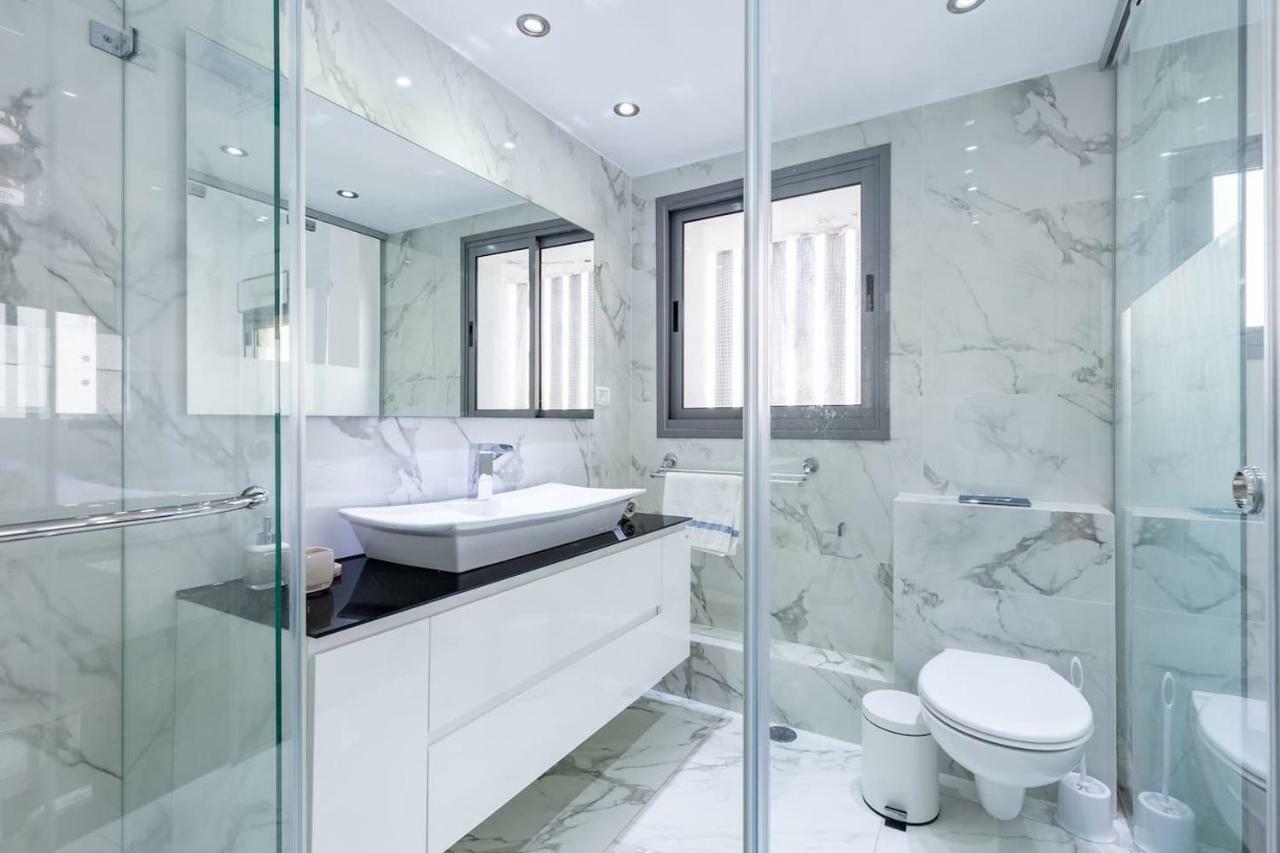 Bnbisrael Apartments - Hakovchim Miroir Tel Aviv Exterior photo