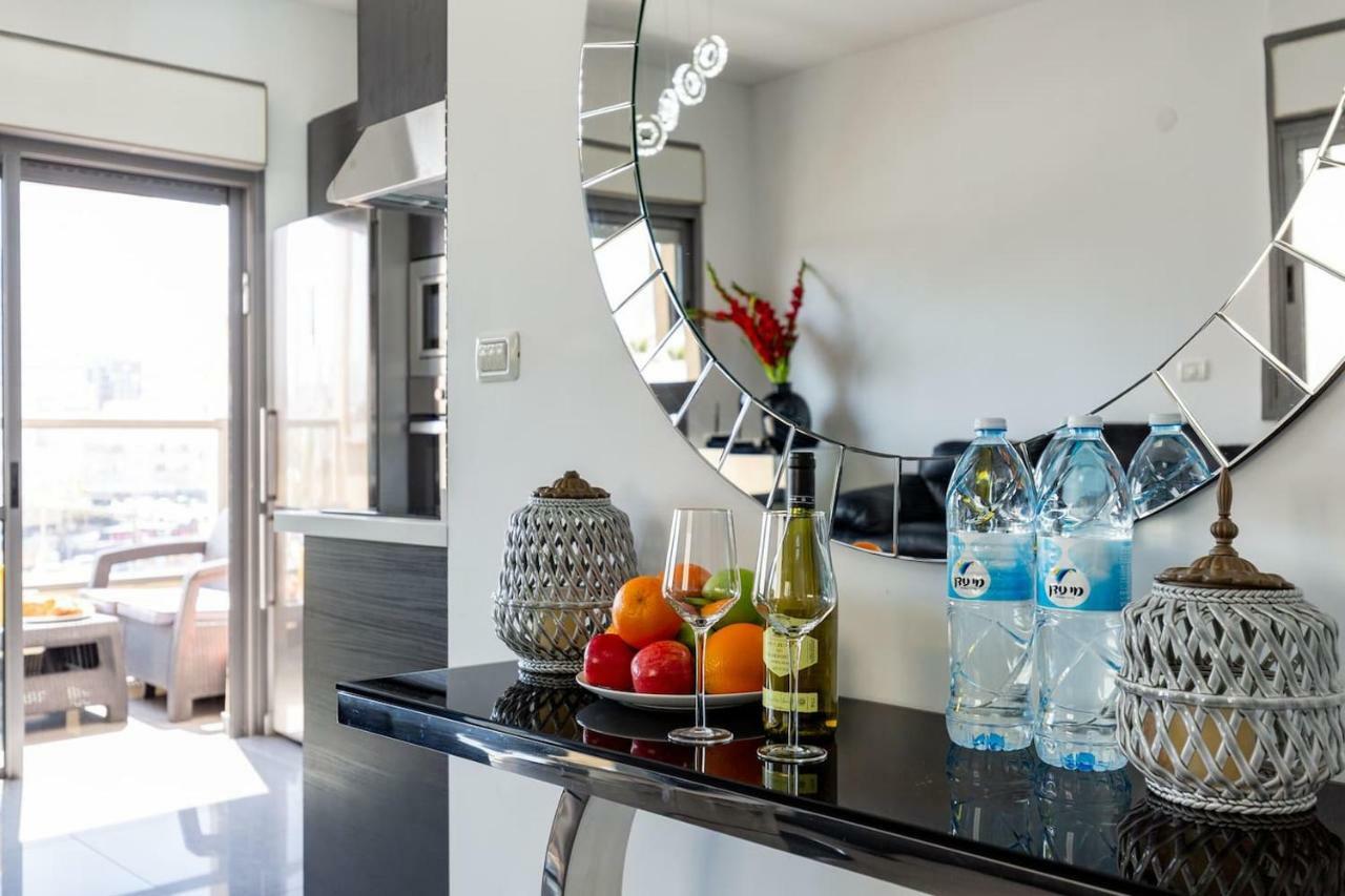 Bnbisrael Apartments - Hakovchim Miroir Tel Aviv Exterior photo